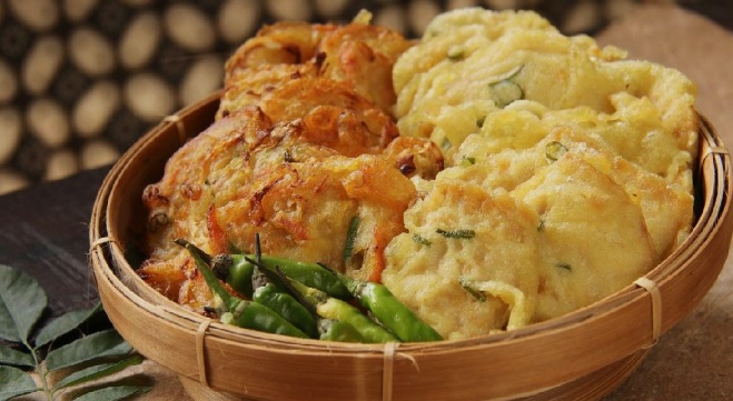 Hindari 8 Makanan Ini Agar Asam Lambung Tidak Kambuh Saat Puasa