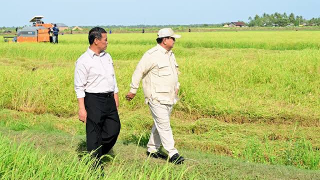 Prabowo Teken Aturan Soal Penghapusan Utang Macet UMKM, Petani, dan Nelayan