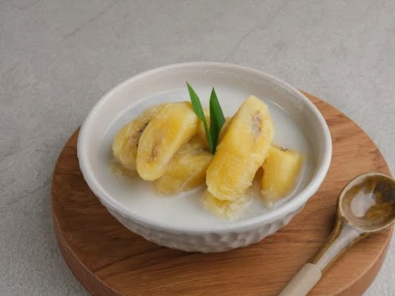 Kolak Pisang Favorit Takjil, Berapa Kalorinya dan Bagaimana Cara Menikmatinya dengan Bijak?