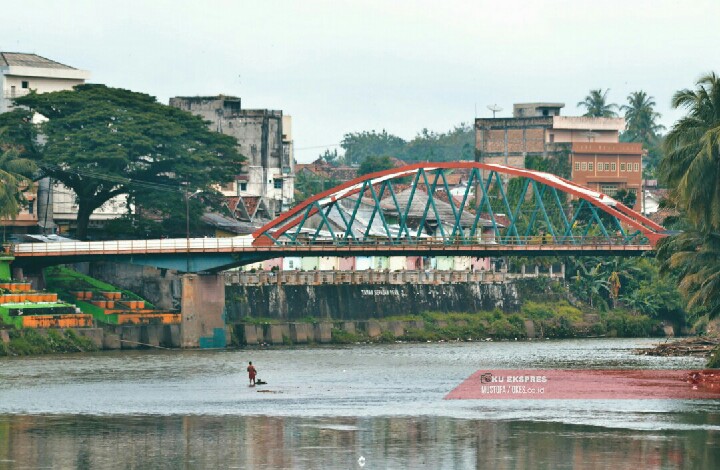 Ragam Aktifitas di Sungai Ogan 
