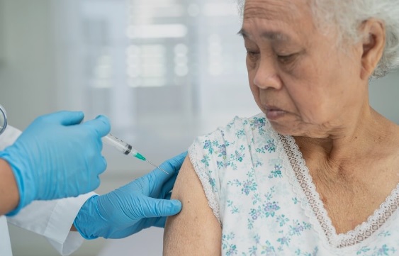 Bukan Sekadar Pencegahan, Ini Alasan Lansia, Pengidap Diabetes, dan Penyakit Jantung Wajib Vaksin Flu