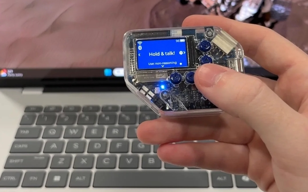 PolyCast5: Remote Universal Open-Source dengan Wi-Fi 6, LoRa, dan Infrared