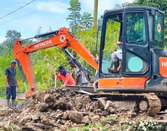 Akses Nyaris Lumpuh, Pemkab OKU Selatan Kebut Perbaikan Jalan Longsor