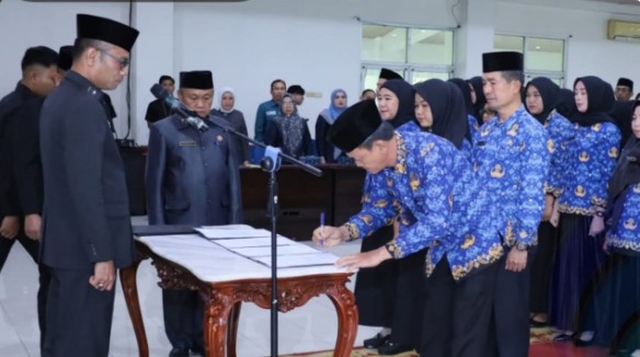 69 ASN OKU Selatan Resmi Dilantik, Sekda Tekankan Integritas dan Profesionalisme
