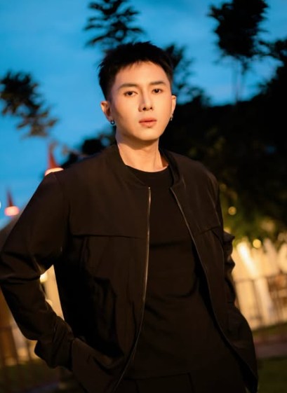 Comeback Setelah 3 Tahun, Rafael Tan Rilis Single ‘Aku Sayang Kamu’ dengan Sentuhan Baru