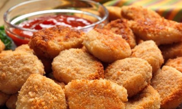 Apakah Nugget Sehat untuk Dimakan? Yuk, Kenali Bahaya Jika Terlalu Sering!