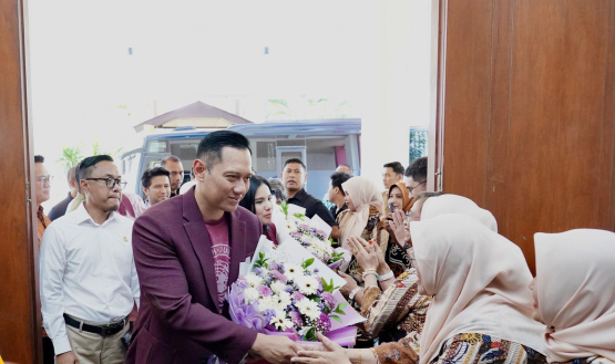 Menteri AHY Ikuti Ujian Terbuka Doktoral dan Deklarasi Kota Lengkap, Lulus Dengan Predikat Cumlaude