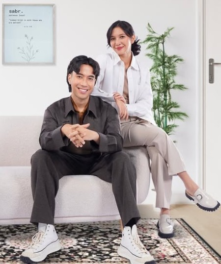 Ibunda Vidi Aldiano Terharu Lihat Kesetiaan Sheila Dara