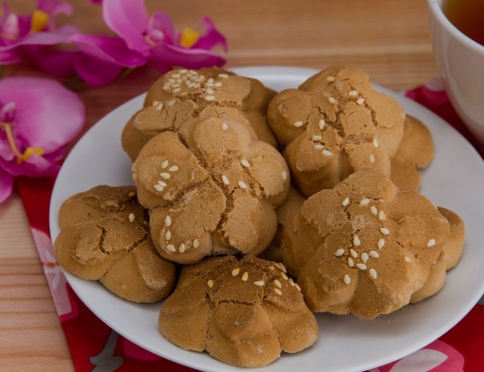 Resep Kue Bangkit Renyah dan Harum, Camilan Klasik yang Lumer di Mulut
