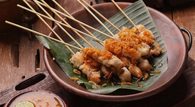 Sate Taichan Goreng Pedas Segar, Tanpa Bumbu Kacang Tapi Bikin Nagih