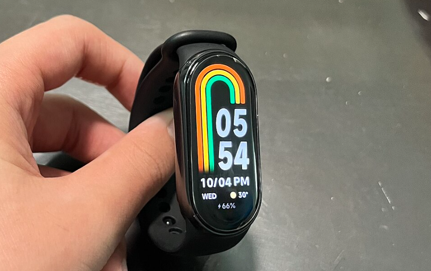 Budget Cuma 300 Ribu? Ini Smartband Paling Worth di Indonesia Awal 2026
