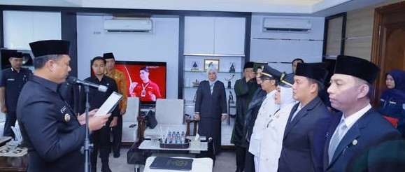 Lantik Pejabat Baru, Bupati Abusama Minta Kinerja Profesional dan Inovatif