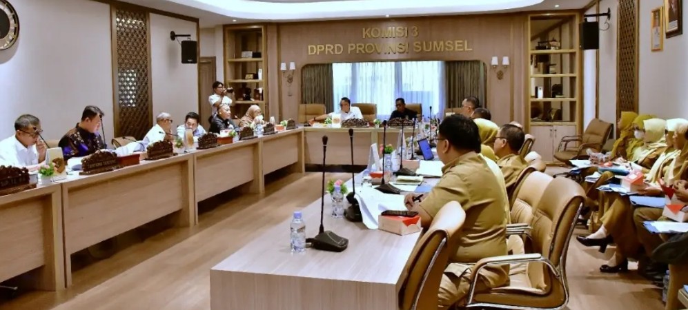 Evaluasi LKPJ 2025, Pansus III DPRD Sumsel Tekan Bapenda Maksimalkan Pendapatan Daerah
