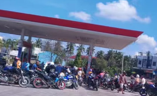 Warga Keluhkan SPBU Diduga Dikuasai Motor Tangki Besar, BBM Cepat Habis