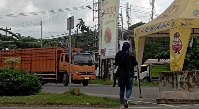 Pemkot Palembang  Atur Ulang jam keluar Truk ODOL?