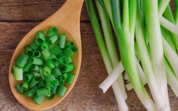 5 Manfaat Daun Bawang untuk Kesehatan yang Wajib Diketahui