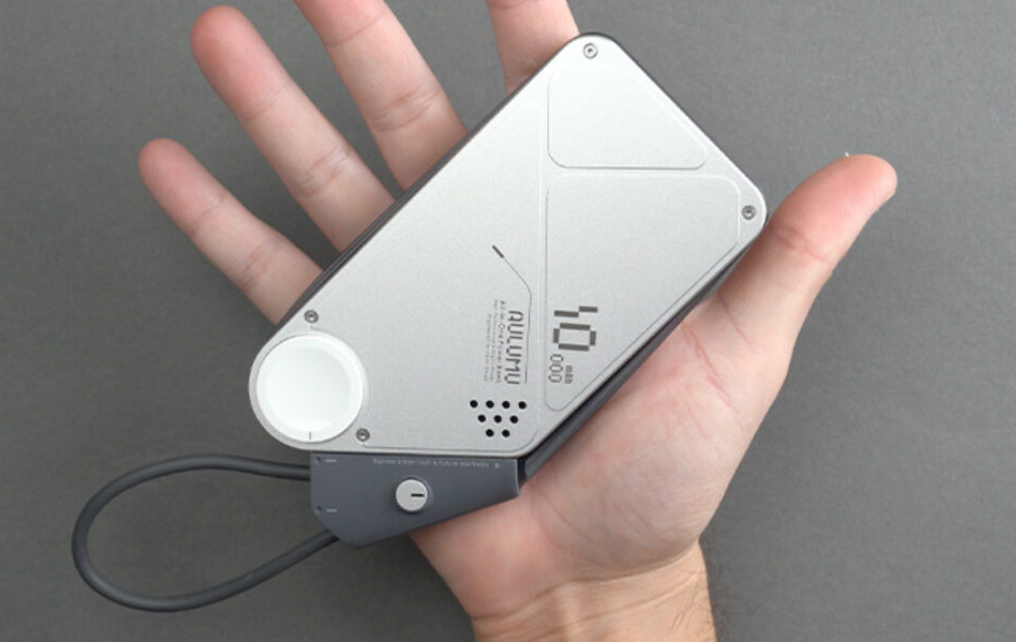Aulumu M10 Review: Power Bank Unik 4 Perangkat, Tapi Ini Catatannya 