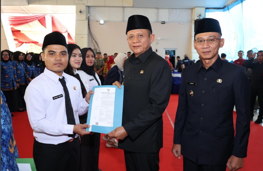 Lantik 1.512 ASN, Bupati Enos: ASN Harus Siap Mengabdi dengan Tulus