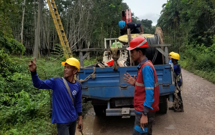 PLN ULP Kayu Agung Tingkatkan Keandalan Listrik di Tulung Selapan