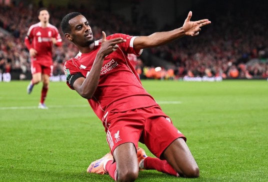 Alexander Isak dan Viktor Gyokeres Masuk Daftar Transfer Paling Mengecewakan 