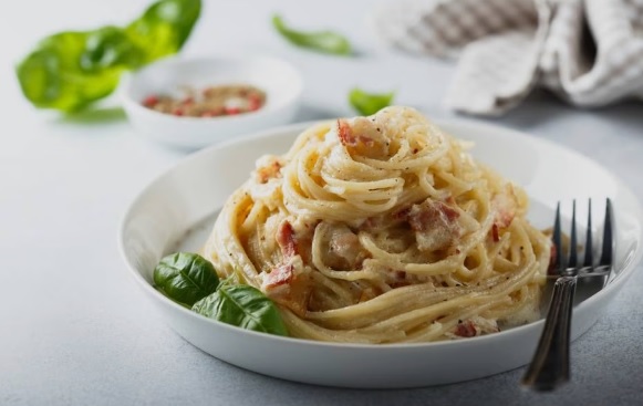 Resep Spaghetti Carbonara Creamy Gurih ala Rumahan