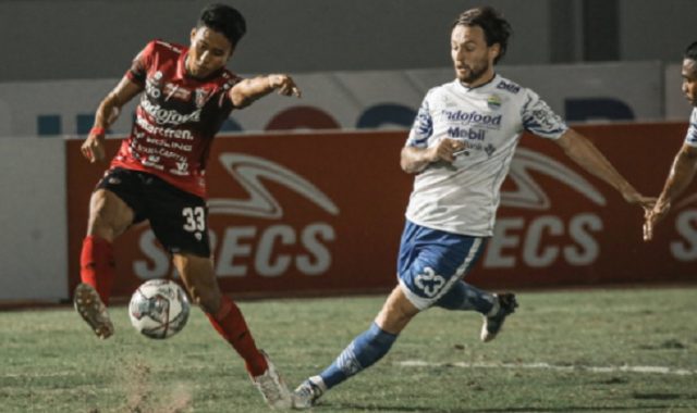 Persib Gagal Taklukan 10 Pemain Bali United