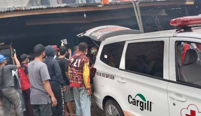 Evakuasi 3 Korban Kebakaran yang Tewas Terpanggang di Bayung Lencir Berlangsung Dramatis