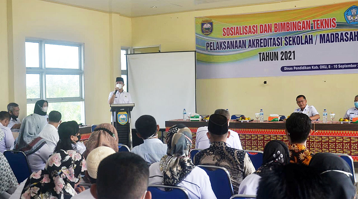 Tanpa Akreditasi, Sekolah Terancam Tutup