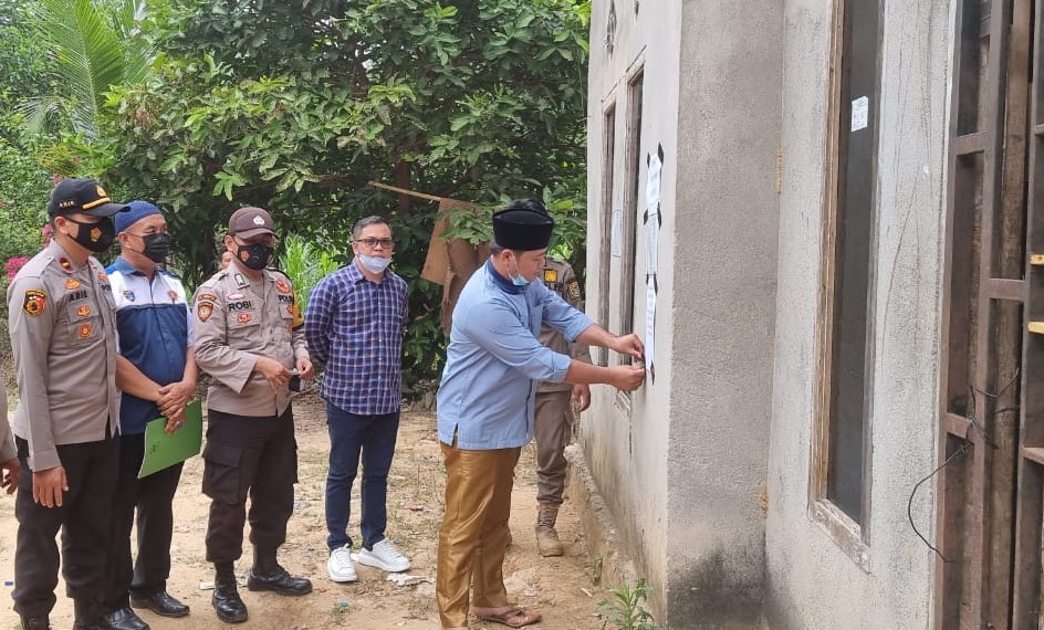 Kapolsek Madang Suku II Segel Cafe Remang-remang