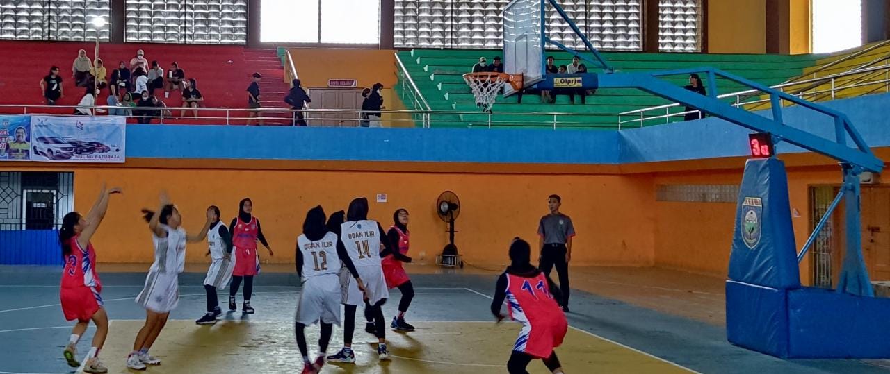 Tim Basket Putri Kota Palembang Terlalu Perkasa Bagi Kabupaten Ogan Ilir