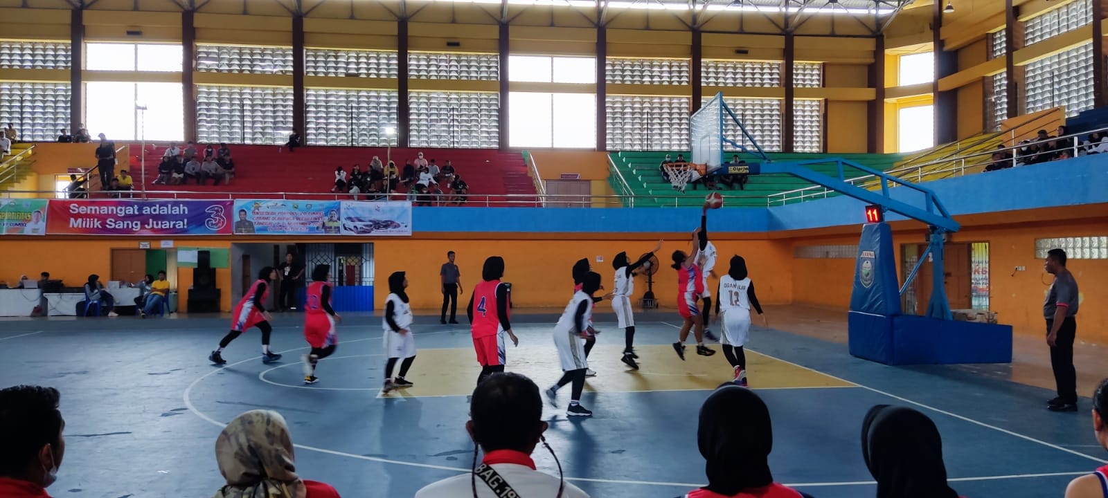 Basket Putri Palembang Melenggang Mulus