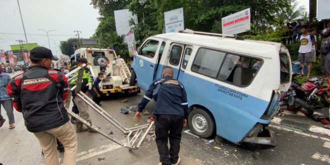 Kecelakaan Beruntun di Balikpapan, Lima Tewas