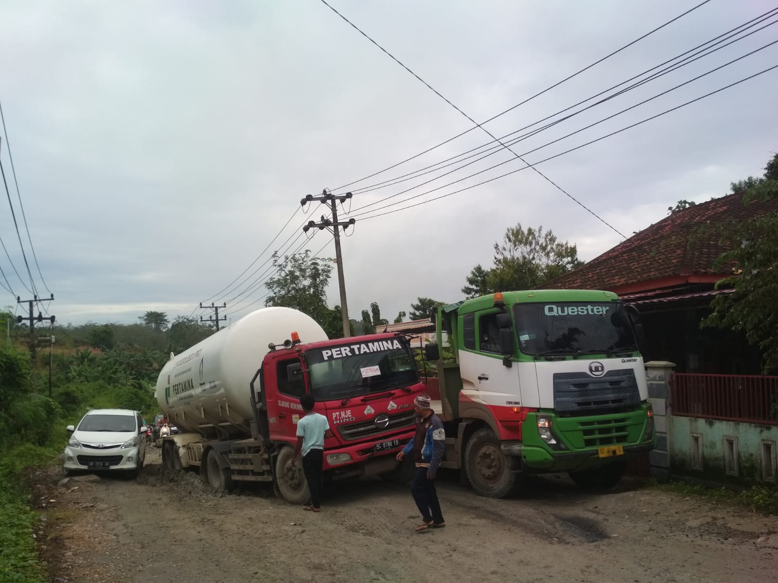 Jalan Cor Semakin Rusak