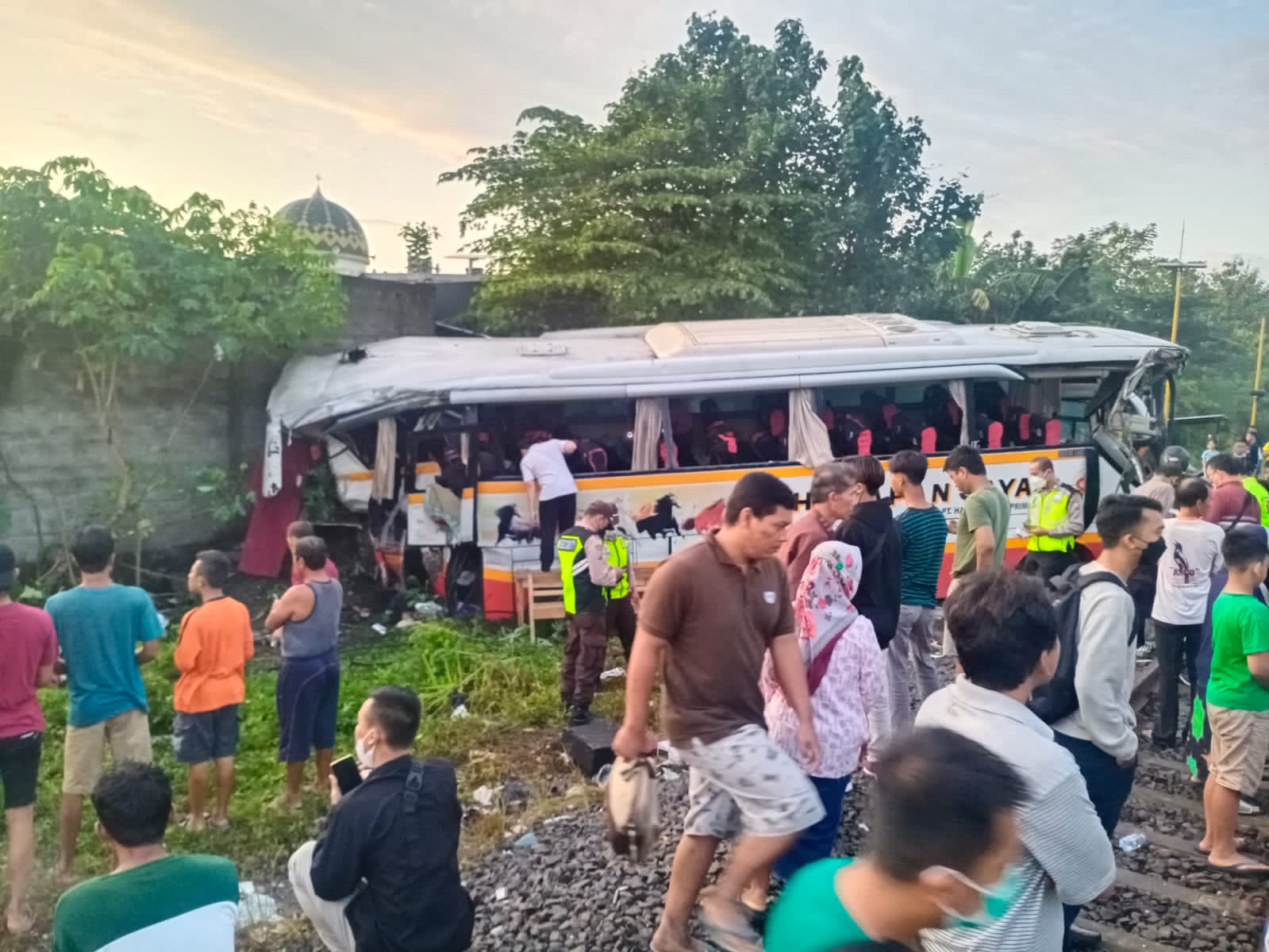 PT KAI Ungkap Penyebab Tabrakan KA vs Bus di Tulungagung
