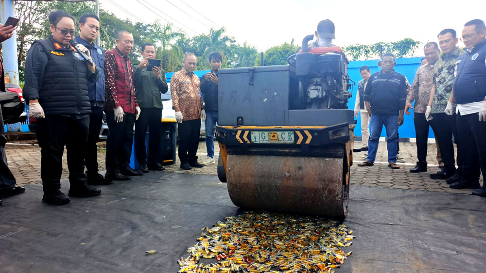 Gilas Ratusan Vape 'Etomidate', Musnahkan 3,5 Kg Ekstasi