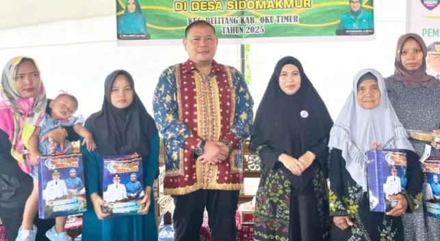 Beri Pembinaan Kader dan Pengurus Posyandu