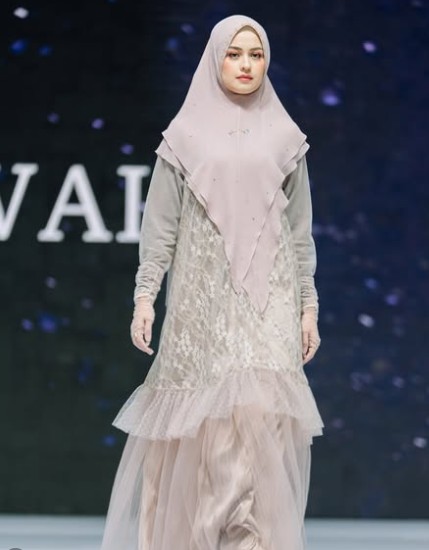 Tak Gentar Situasi Timur Tengah, Kimberly Ryder Berangkat Umrah di Bulan Ramadan