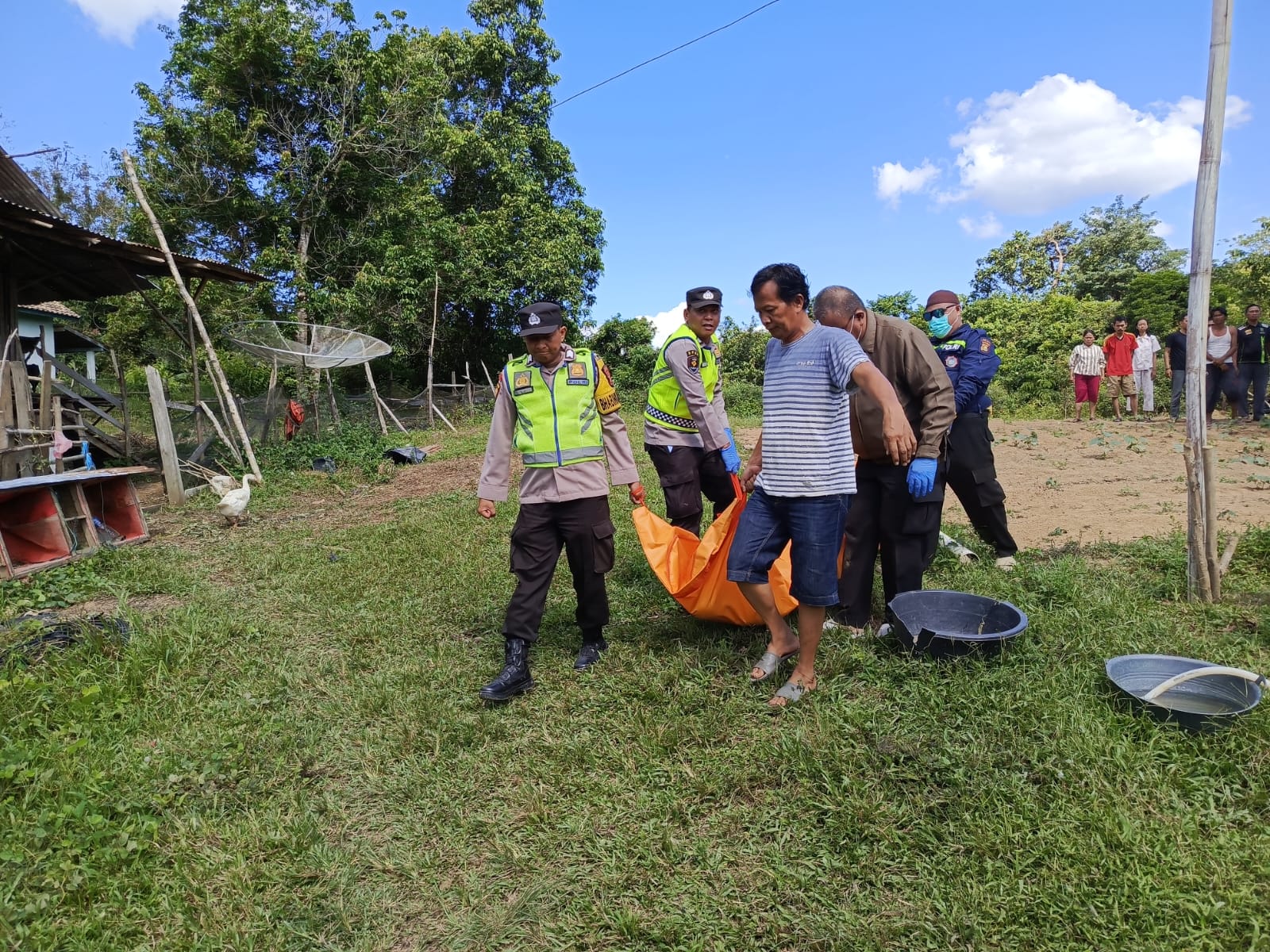 Pensiunan PNS di OKU Ditemukan Tak Bernyawa di Bawah Pohon Nangka