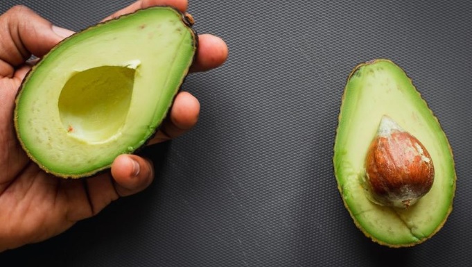 Buah yang Aman dan Perlu Dibatasi untuk Penderita Asam Lambung