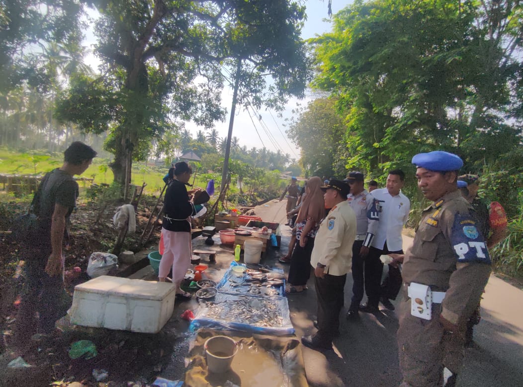 Membandel, Pedagang di OKU Selatan Ditertibkan