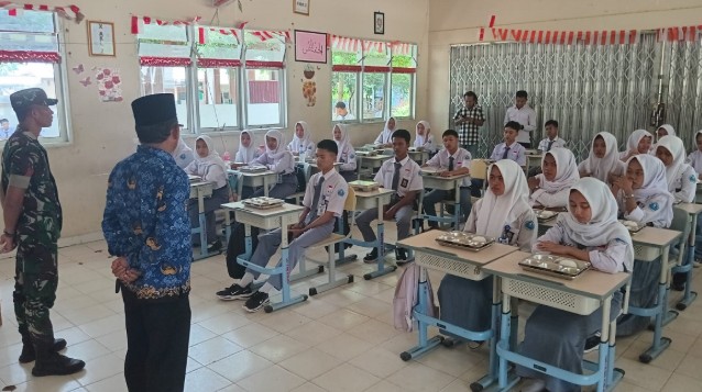 Program Makan Bergizi Gratis Layani 6000 Siswa di OKU Timur