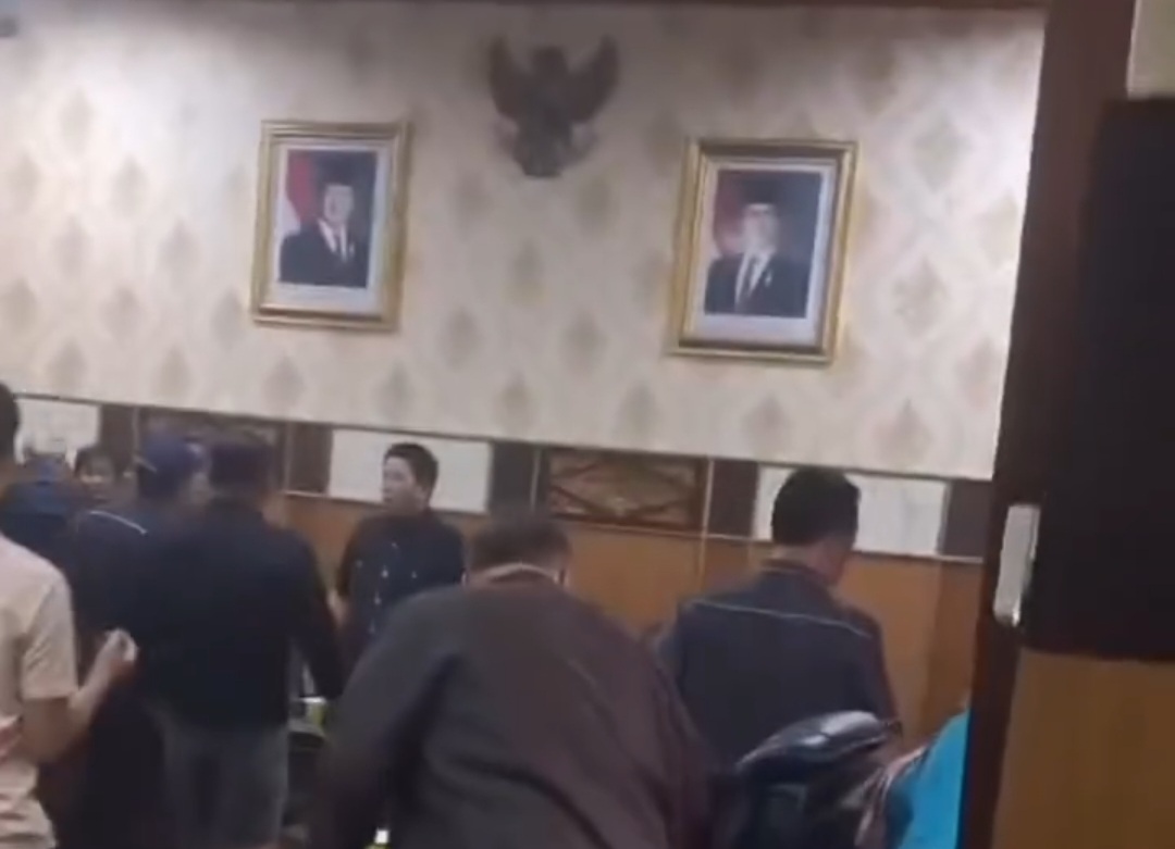 Bahas APBD 2025 Anggota DPRD OKU Berlangsung Panas