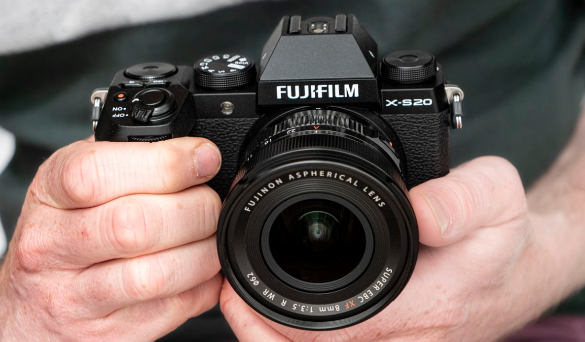 Rekomendasi Kamera Mirrorless 2026 untuk Foto Estetik, Cocok untuk Content Creator