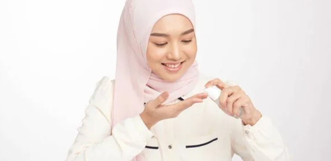 Hijabers ! Skincare Jenis Ini Lebih Baik Dihindari, Sudah Mahal Malah Tak Halal !