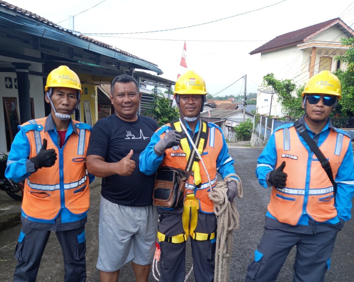 Kabel Lisrtik Kendor, Warga OKU Lapor ke PLN ULP Baturaja 
