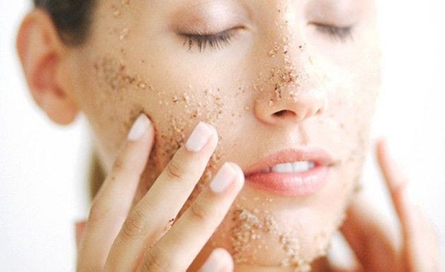 12 Daftar Harga  Skincare Glowing mulai dari Termurah Hingga Menengah