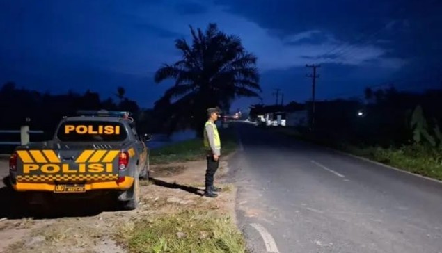 Cegah Balap Liar Usai Sahur, Polsek Belitang II Intensifkan Patroli Dini Hari