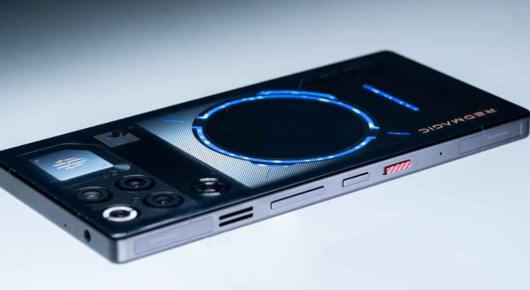 Ini Dia REDMAGIC 11 Air HP Gaming Futuristik Transparan dengan Layar 144Hz dan Pendingin Aktif