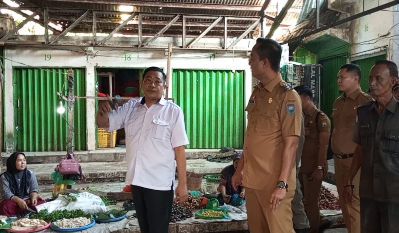 Pedagang Bandel Tak Jualan di Tempatnya, Pj Bupati OKU Janji Lakukan Penertiban