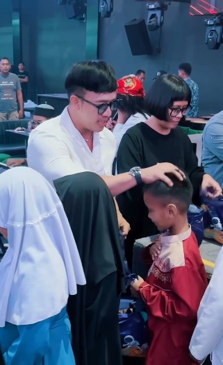 Ruri Repvblik Santuni Anak Yatim, Rilis Lagu Baru Usai Lebaran